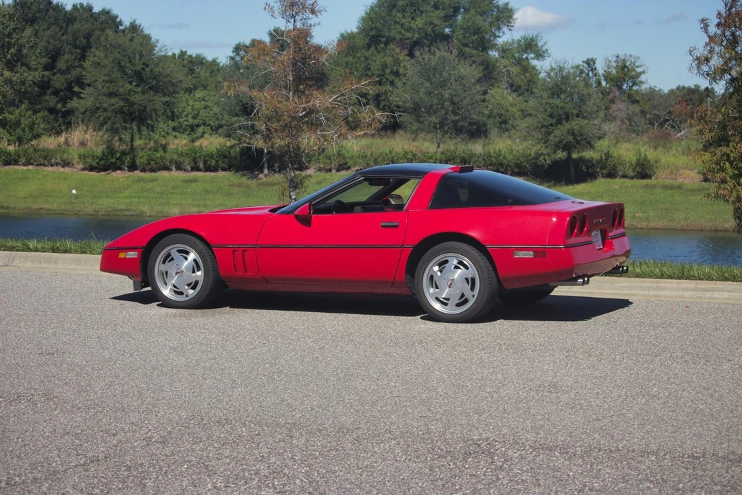 1989 Chevrolet Corvette C4 - Image 17 of 21