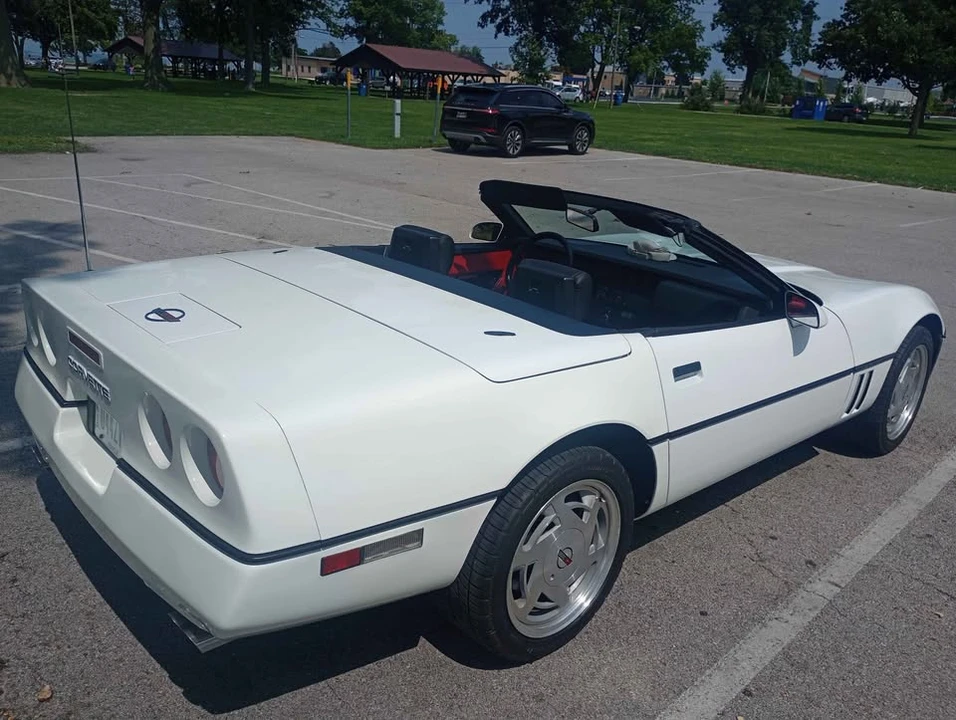 1989 Chevrolet Corvette C4 - Image 3 of 5