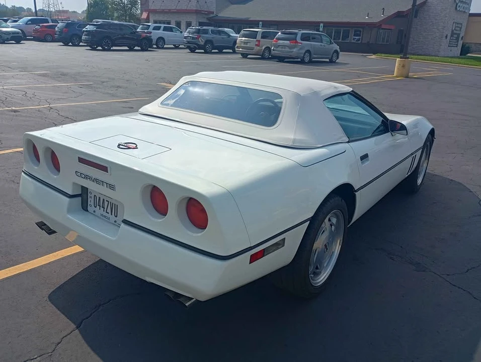 1989 Chevrolet Corvette C4 - Image 4 of 5