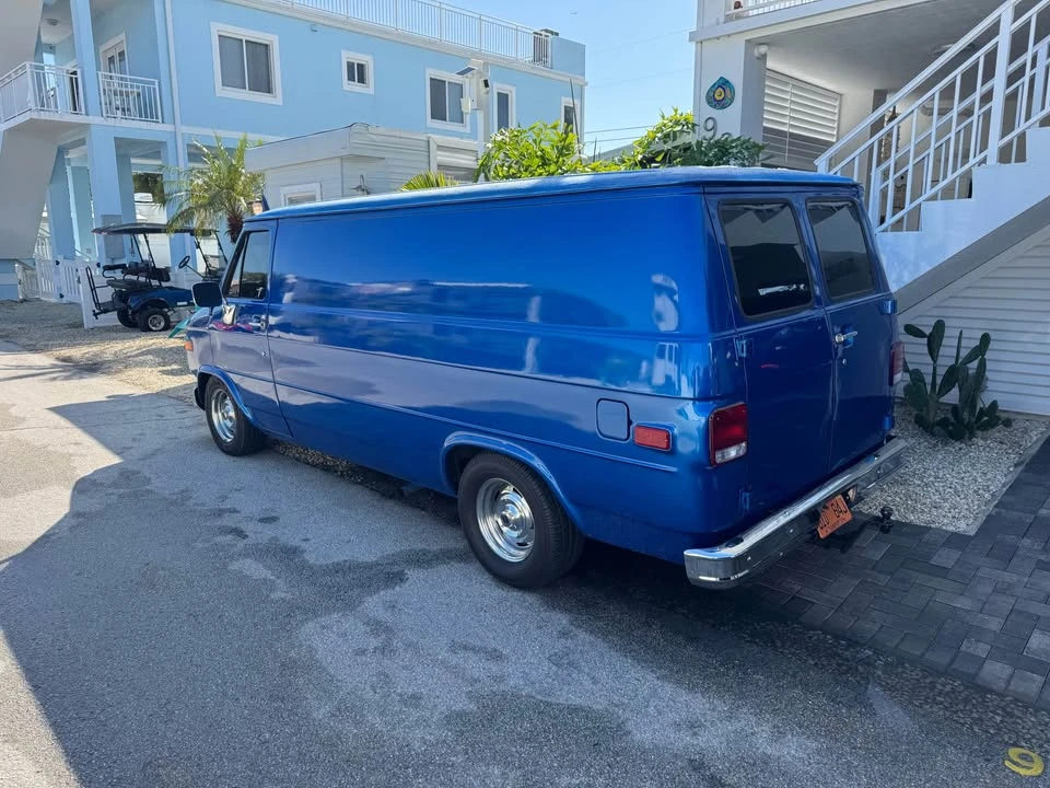 1989 Chevrolet G-Series Van - Image 2 of 20