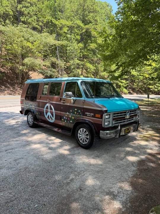 1989 Chevrolet G-Series Van - Image 2 of 20
