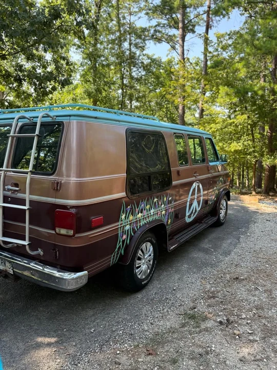 1989 Chevrolet G-Series Van - Image 3 of 20