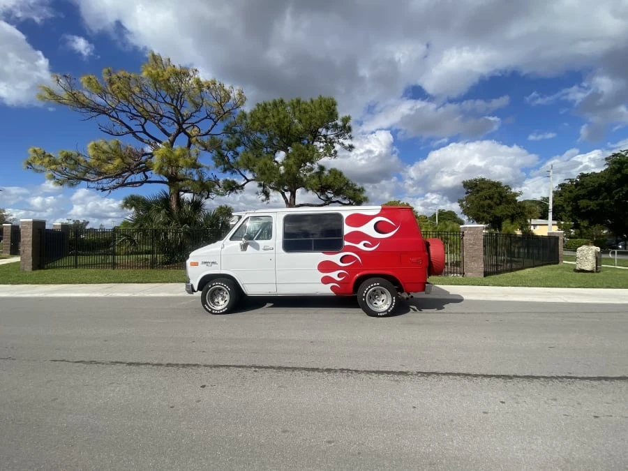 1989 Chevrolet G-Series Van - Image 4 of 6