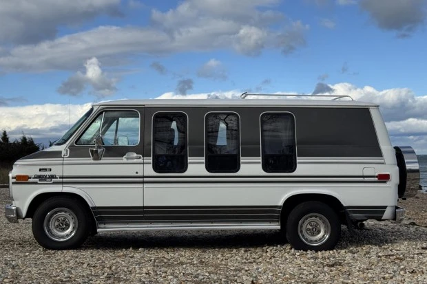 1989 Chevrolet G-Series Van - Image 3 of 10