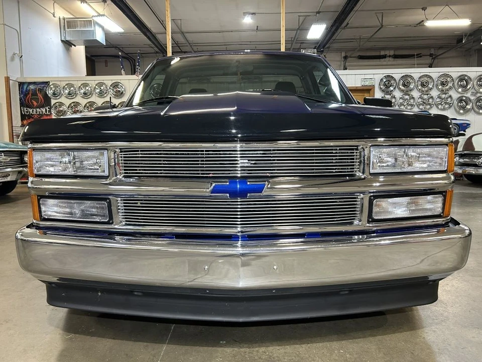 1989 Chevrolet C/K 4th Gen - Image 2 of 21