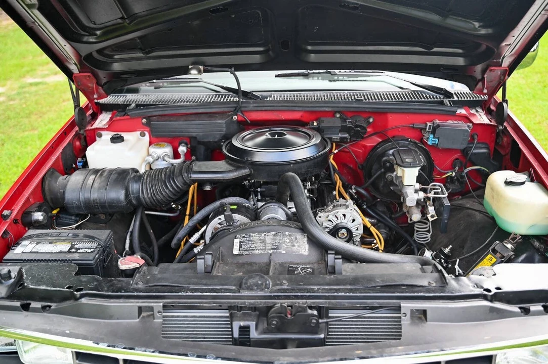 1989 Chevrolet C/K 4th Gen - Image 4 of 31