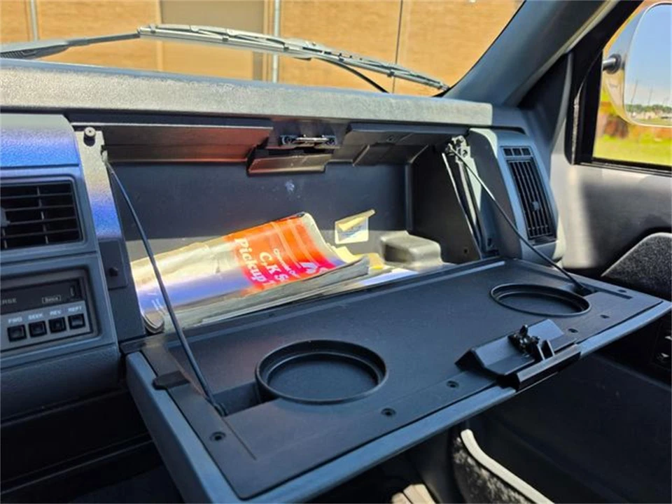 1989 Chevrolet C/K 4th Gen - Image 24 of 31