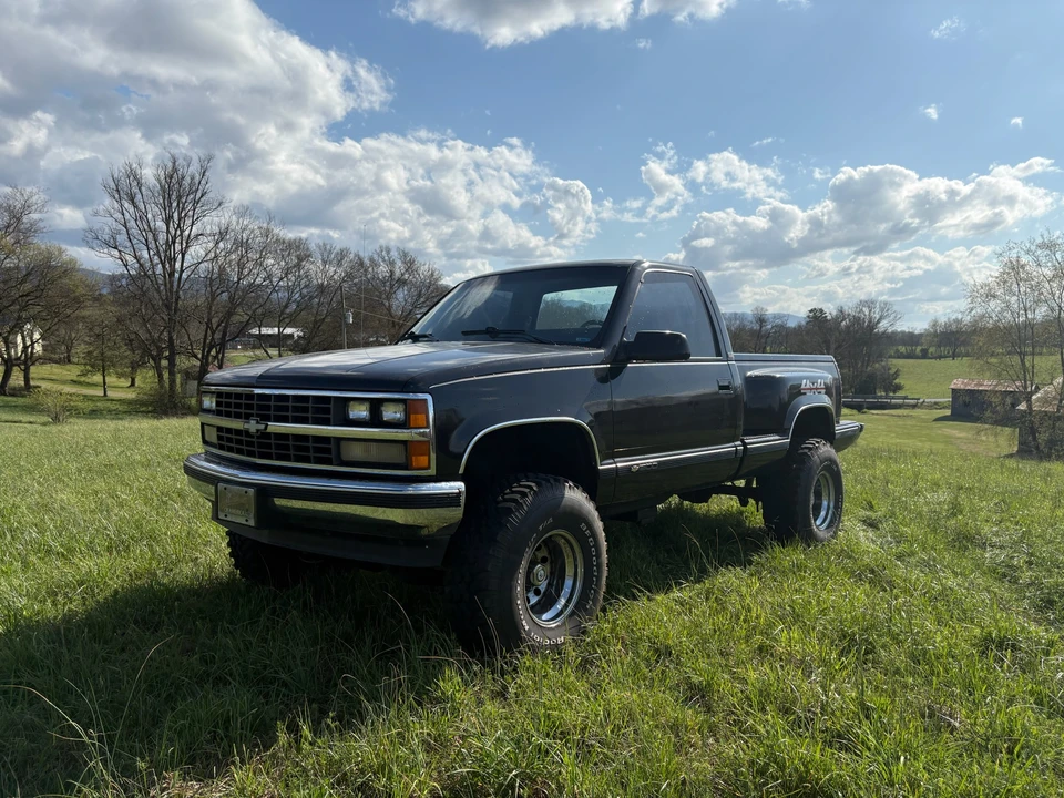 1989 Chevrolet C/K 4th Gen - Image 3 of 31
