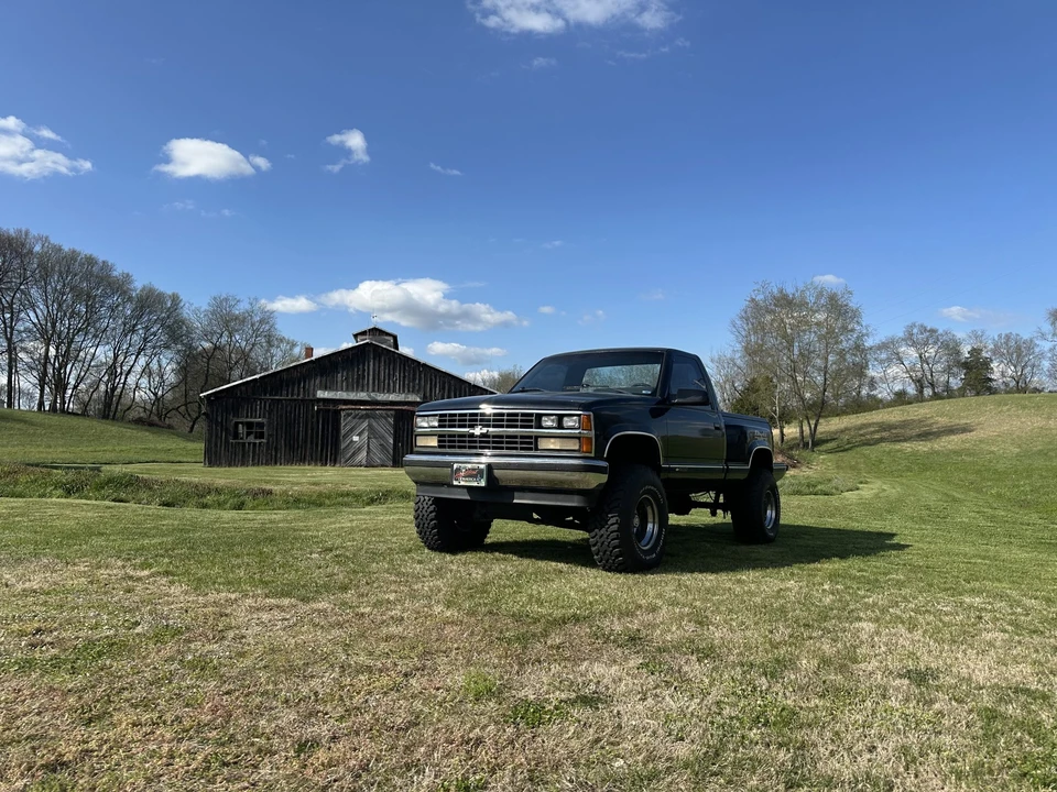 1989 Chevrolet C/K 4th Gen - Image 2 of 31