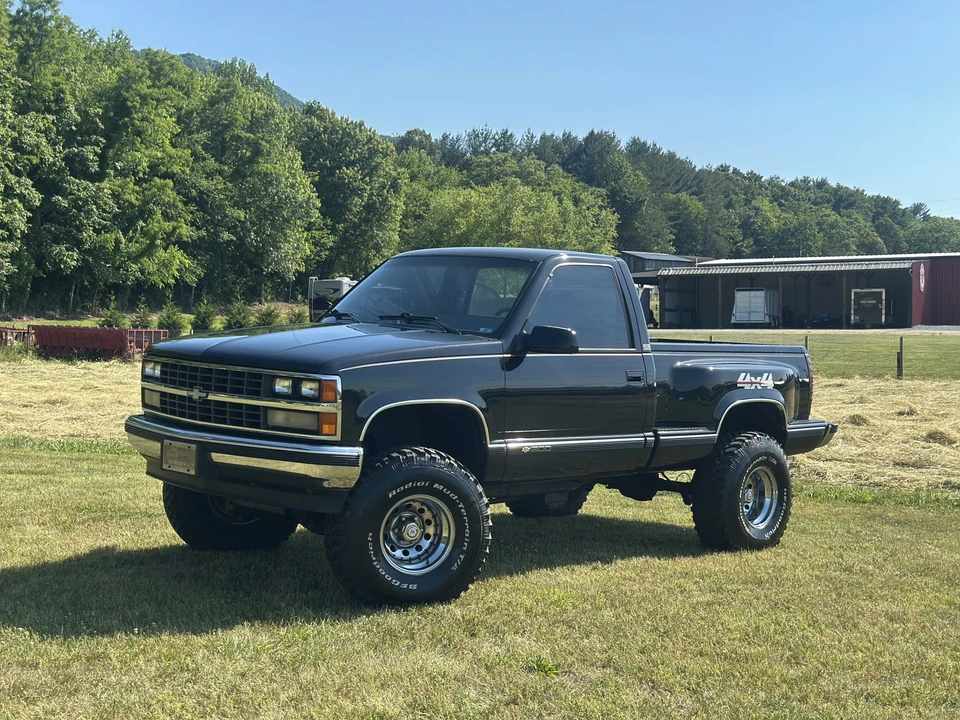 1989 Chevrolet C/K 4th Gen - Image 4 of 31