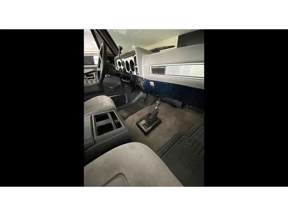 1989 Chevrolet K5 Blazer 2nd Gen - Image 10 of 20