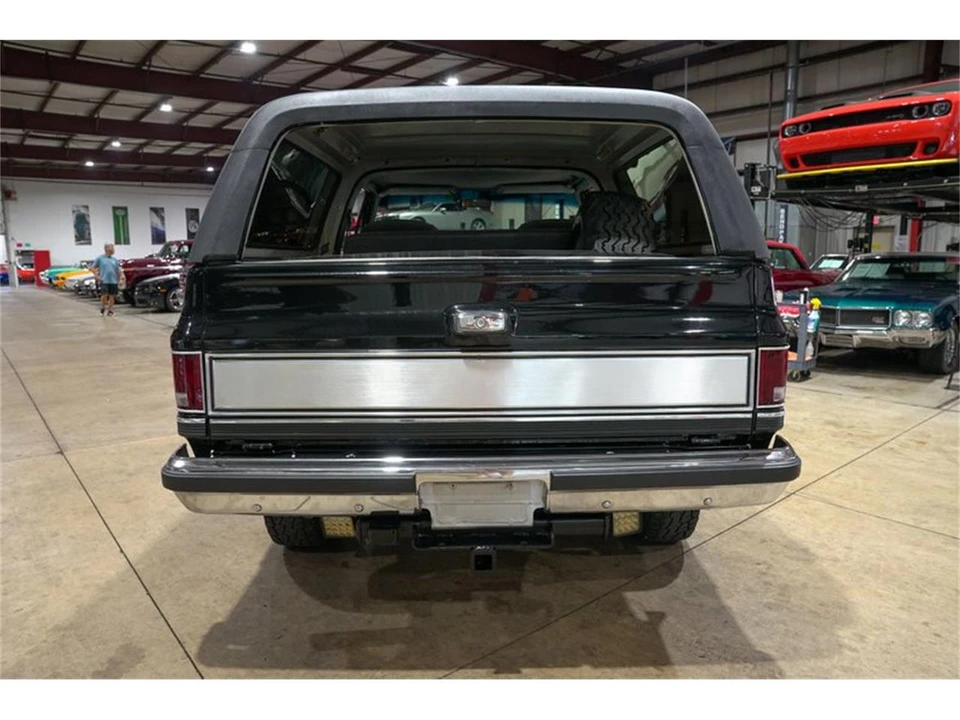 1989 Chevrolet K5 Blazer 2nd Gen - Image 23 of 31