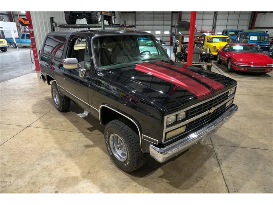 1989 Chevrolet K5 Blazer 2nd Gen - Image 28 of 31