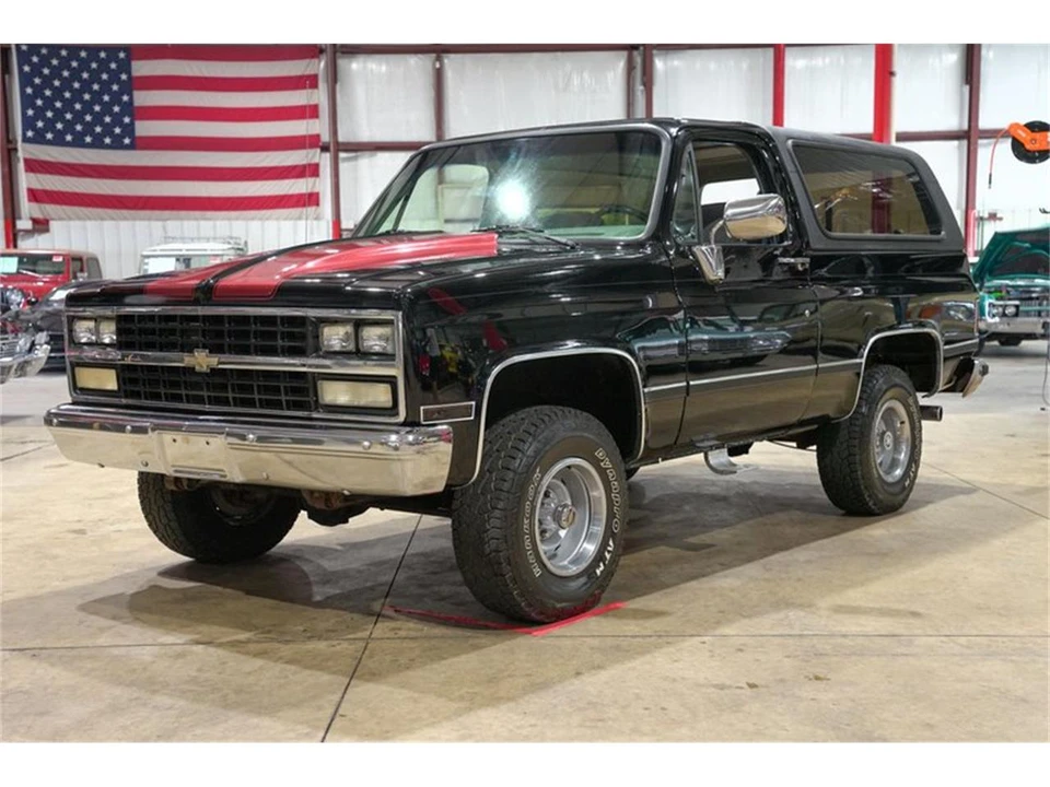 1989 Chevrolet K5 Blazer 2nd Gen - Image 20 of 31