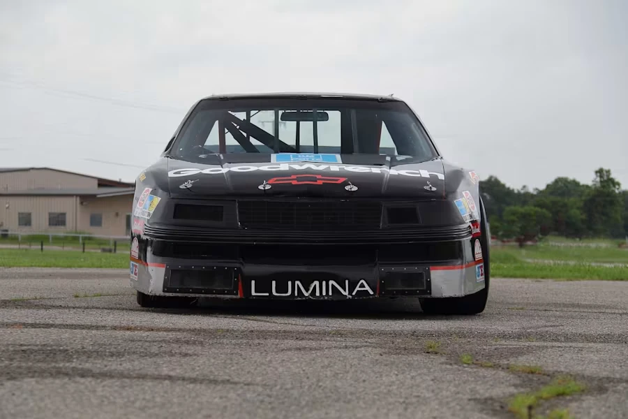 1989 Chevrolet Lumina - Image 4 of 27