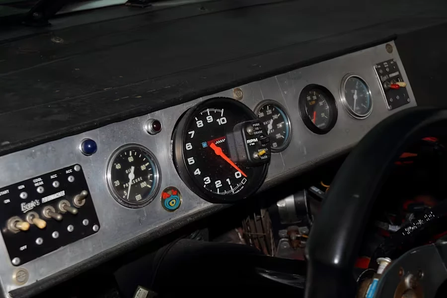 1989 Chevrolet Lumina - Image 21 of 27