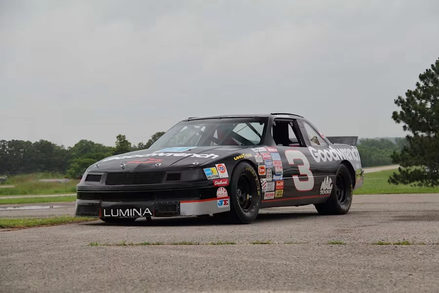1989 Chevrolet Lumina - Image 10 of 27