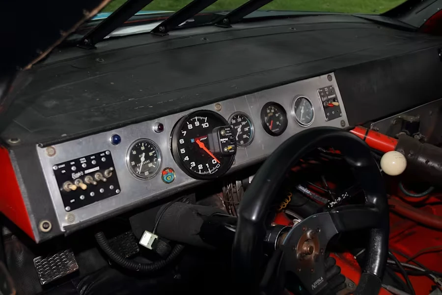 1989 Chevrolet Lumina - Image 18 of 27