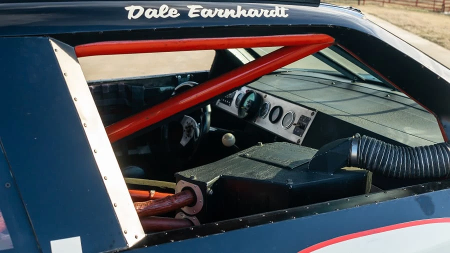 1989 Chevrolet Lumina - Image 5 of 12