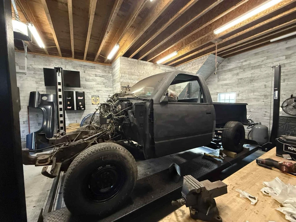 1989 Chevrolet C/K 4th Gen - Image 3 of 10