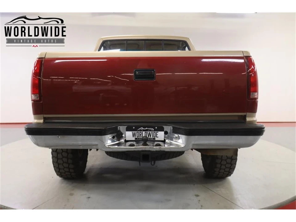 1989 Chevrolet - Image 17 of 31