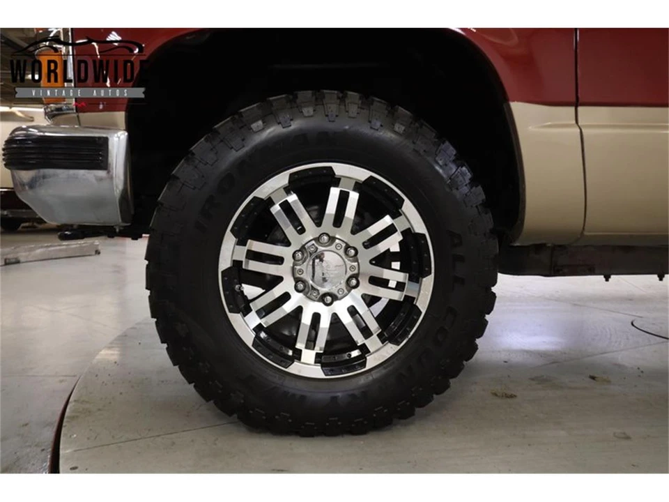 1989 Chevrolet - Image 12 of 31