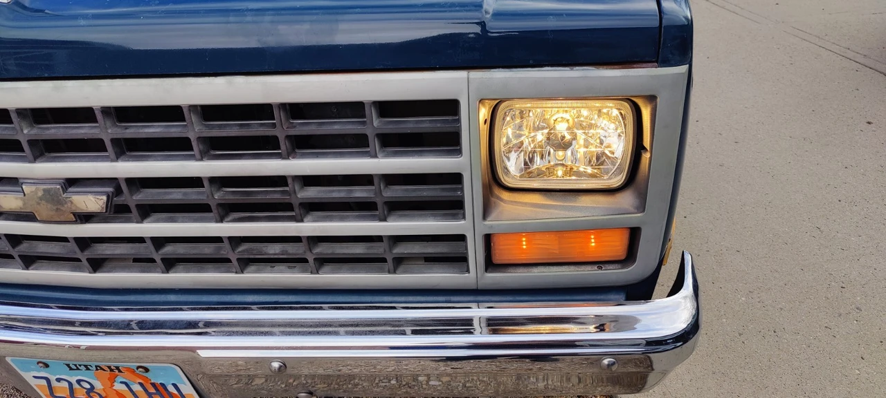 1989 Chevrolet - Image 2 of 31