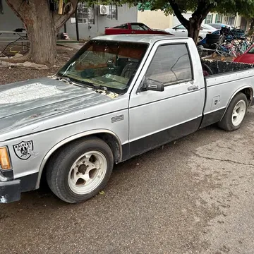 1989 Chevrolet S-10 EL Short Bed