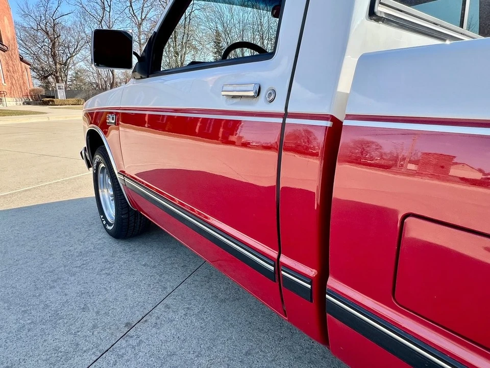 1989 Chevrolet S-10 - Image 12 of 21
