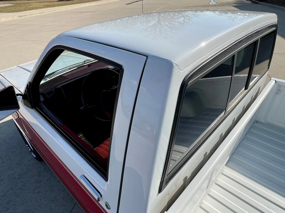 1989 Chevrolet S-10 - Image 27 of 31