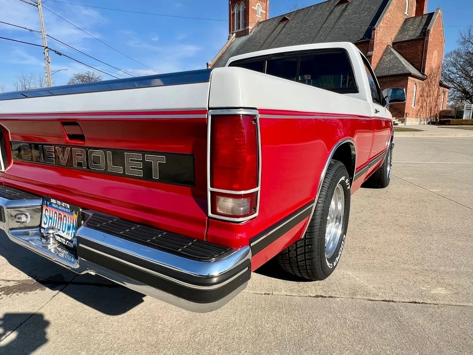 1989 Chevrolet S-10 - Image 8 of 21