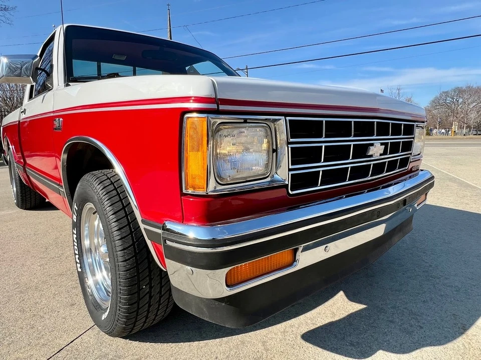 1989 Chevrolet S-10 - Image 7 of 21