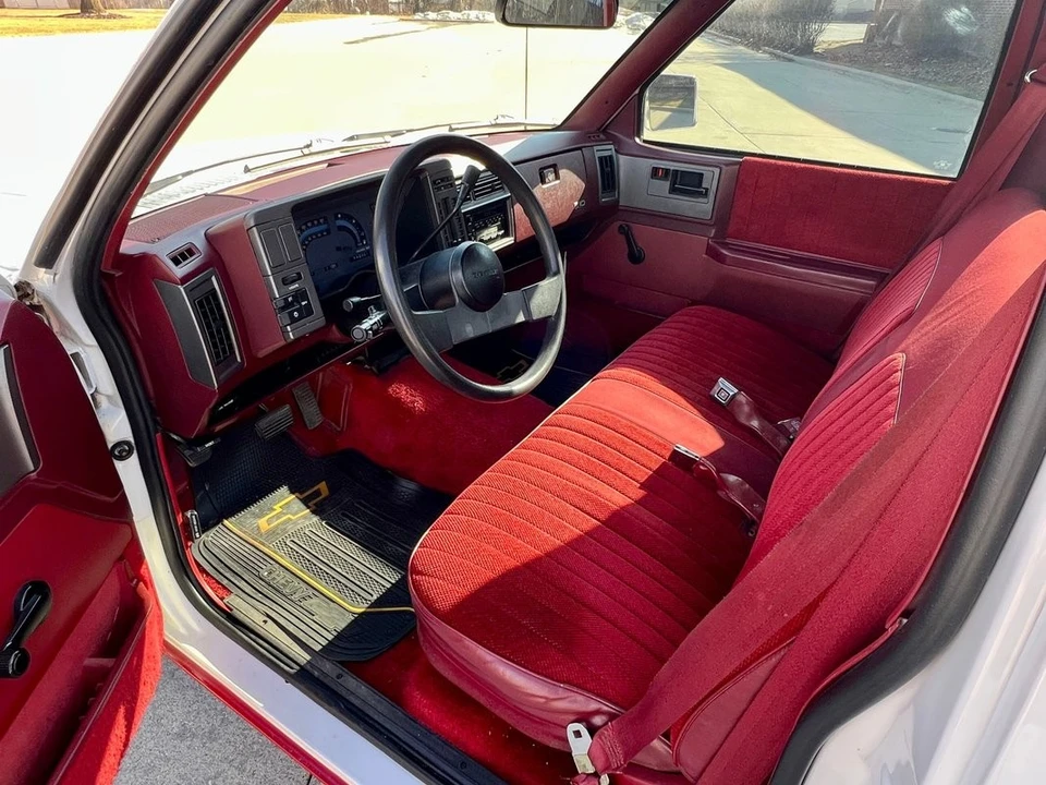 1989 Chevrolet S-10 - Image 28 of 31