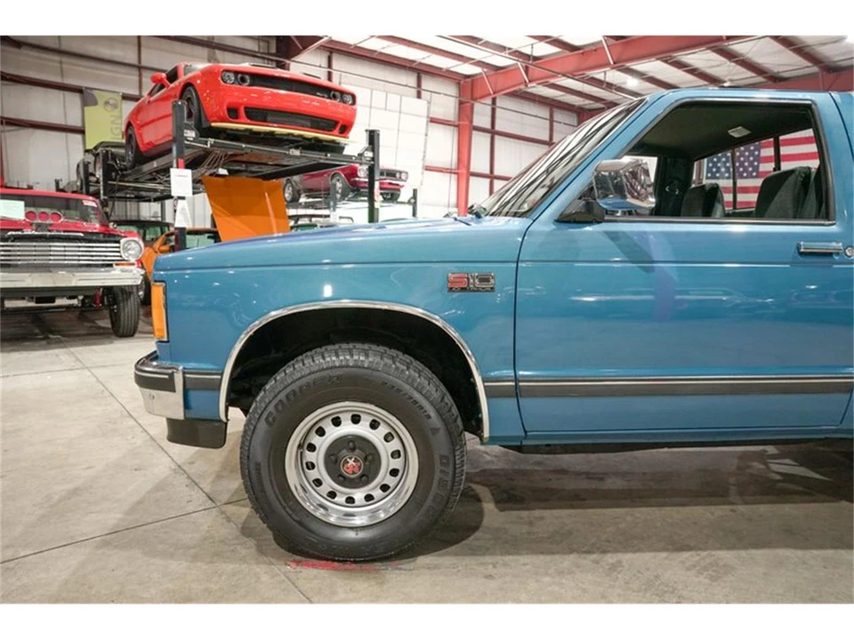 1989 Chevrolet S-10 - Image 3 of 31