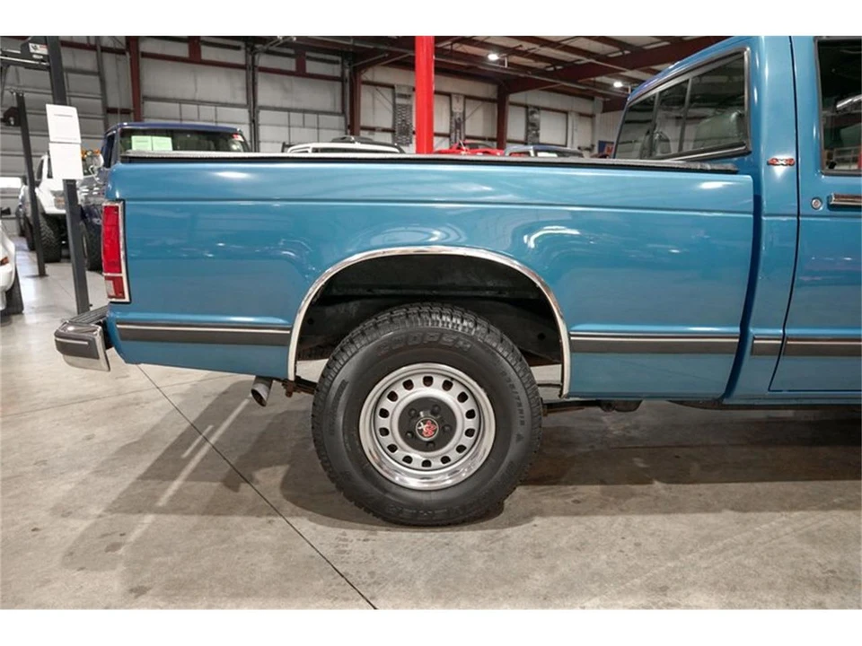 1989 Chevrolet S-10 - Image 9 of 31