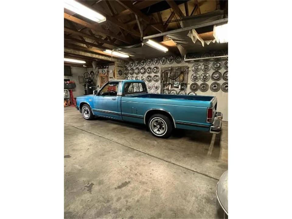 1989 Chevrolet S-10 - Image 4 of 15