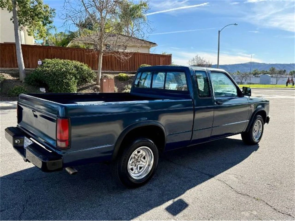 1989 Chevrolet S-10 - Image 5 of 10