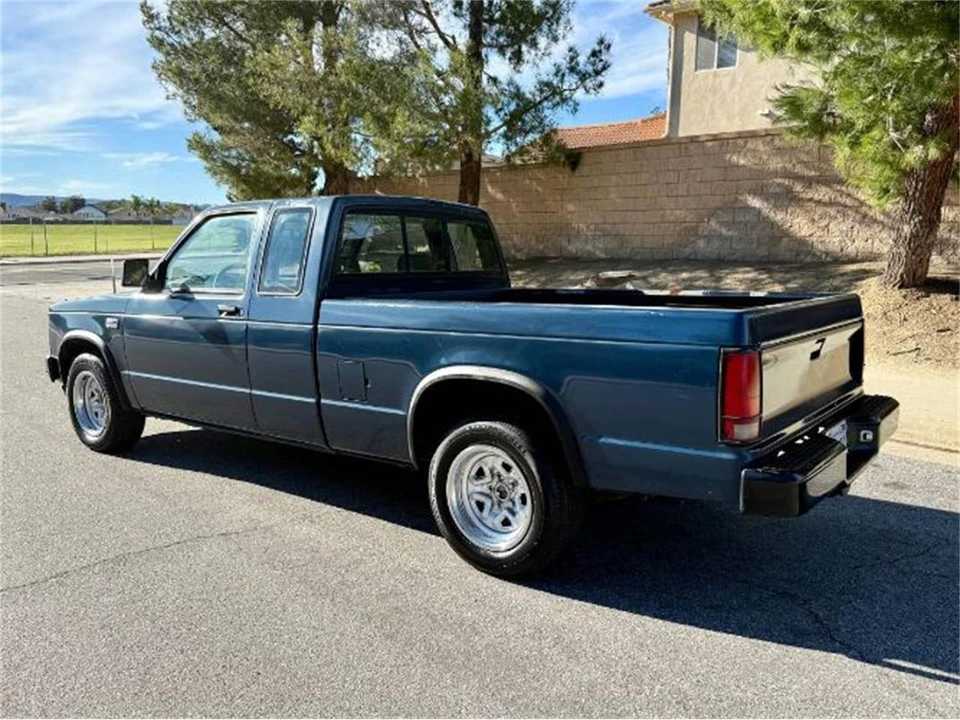 1989 Chevrolet S-10 - Image 8 of 10