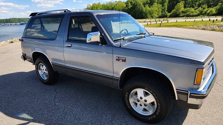 1989 Chevrolet S-10 Blazer 1st Gen - Image 5 of 18