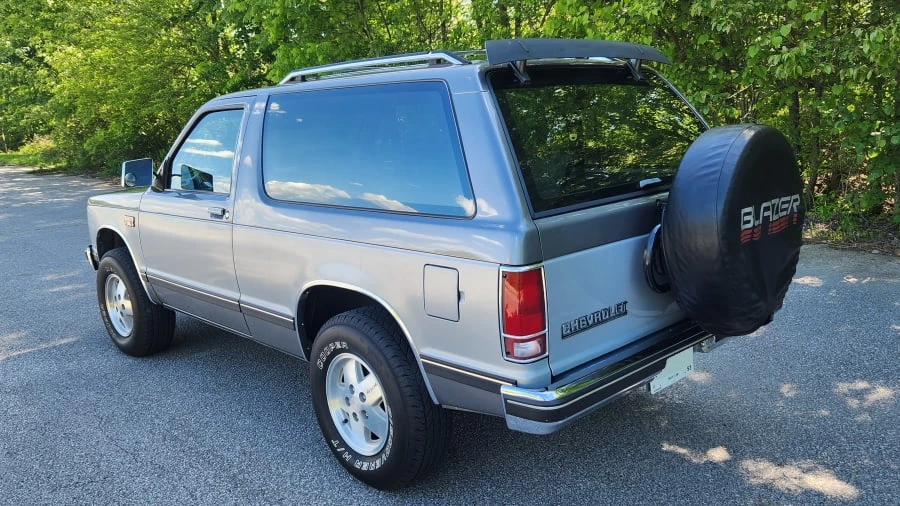 1989 Chevrolet S-10 Blazer 1st Gen - Image 7 of 18