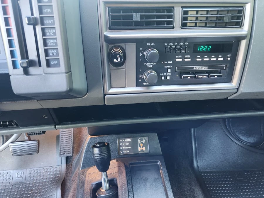 1989 Chevrolet S-10 Blazer 1st Gen - Image 17 of 18