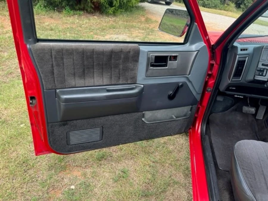 1989 Chevrolet S-10 - Image 10 of 20