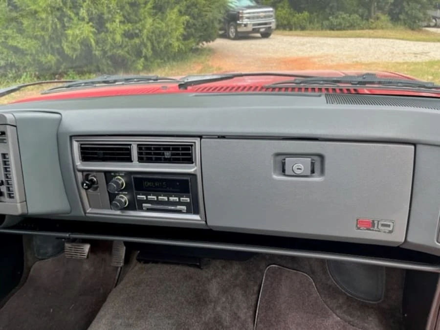 1989 Chevrolet S-10 - Image 11 of 20