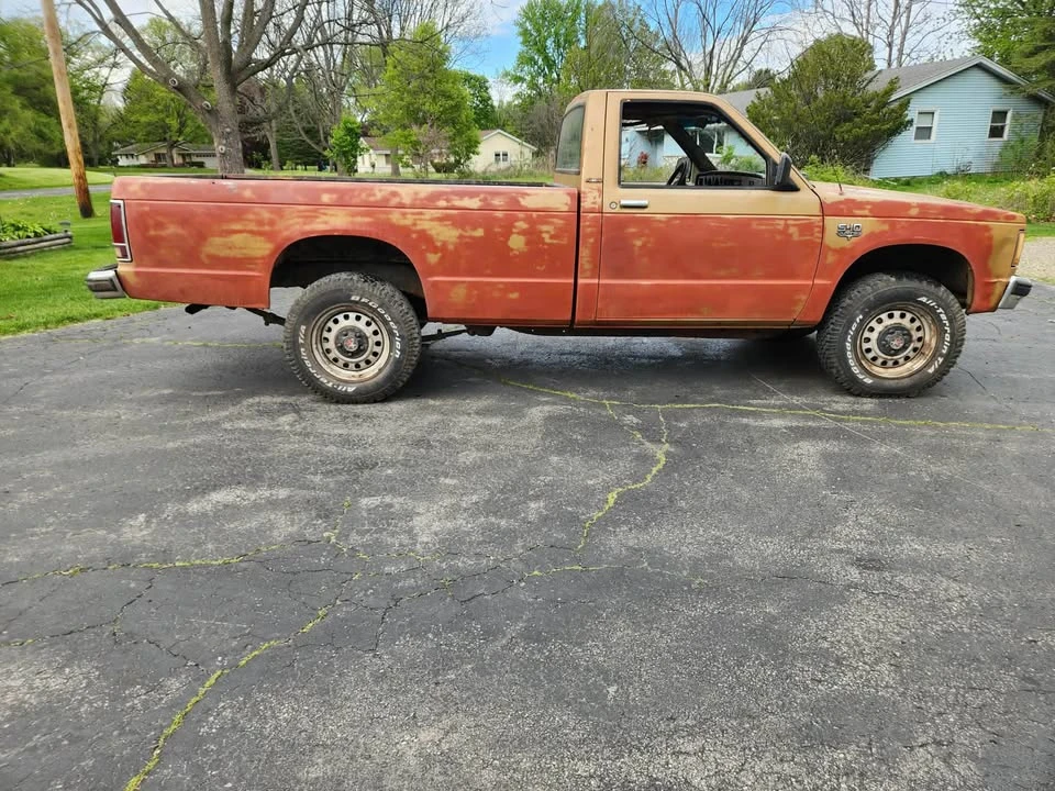1989 Chevrolet S-10 - Image 2 of 10