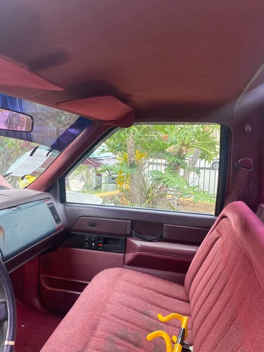 1989 Chevrolet Silverado - Image 10 of 19