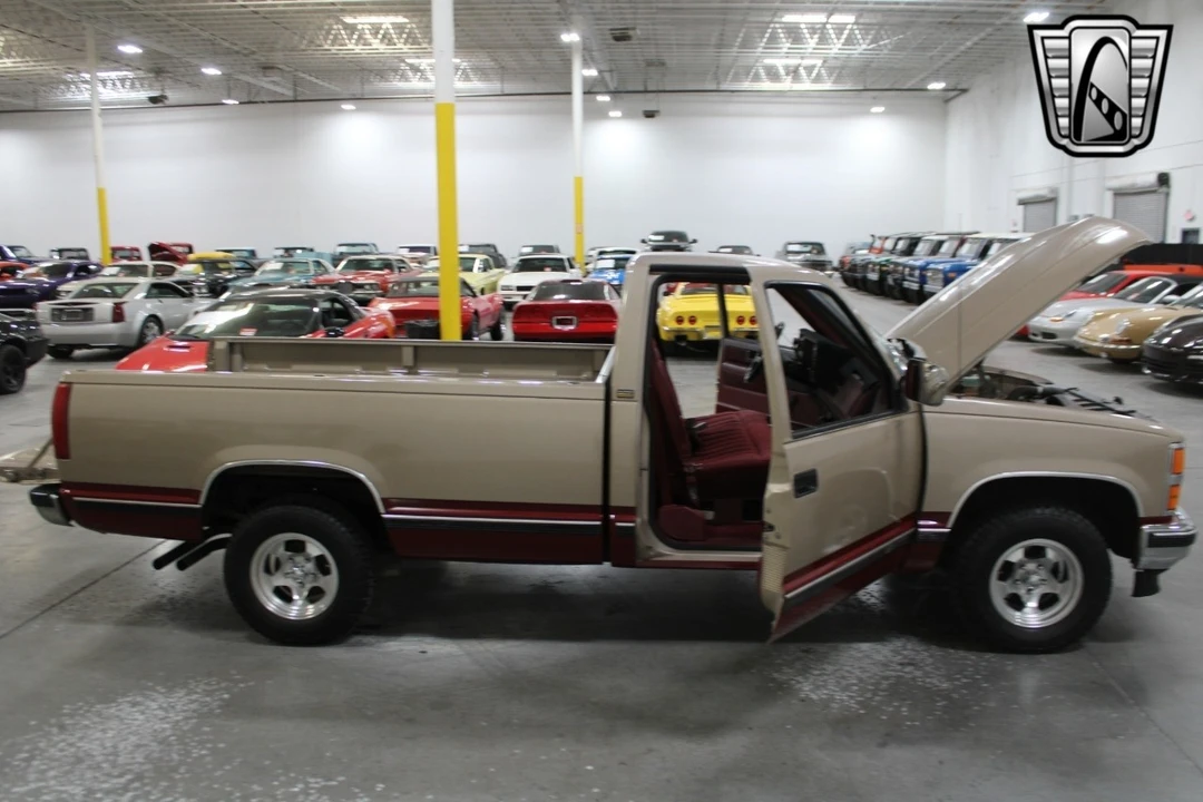 1989 Chevrolet C/K 4th Gen - Image 11 of 12