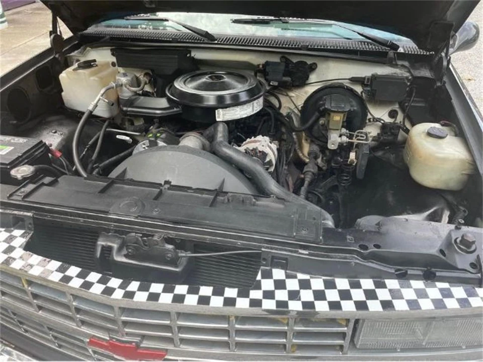 1989 Chevrolet Silverado - Image 7 of 15