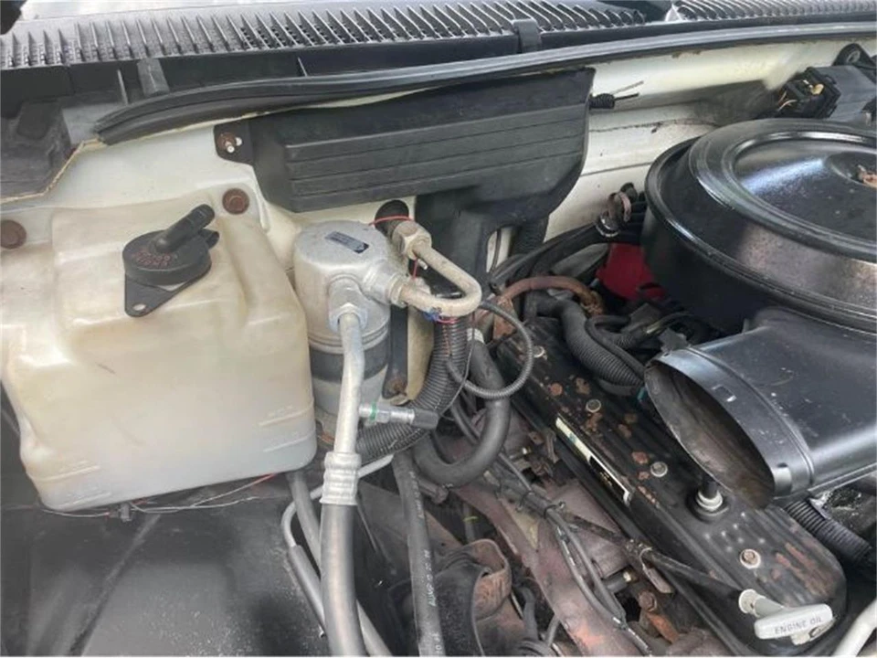 1989 Chevrolet Silverado - Image 6 of 15