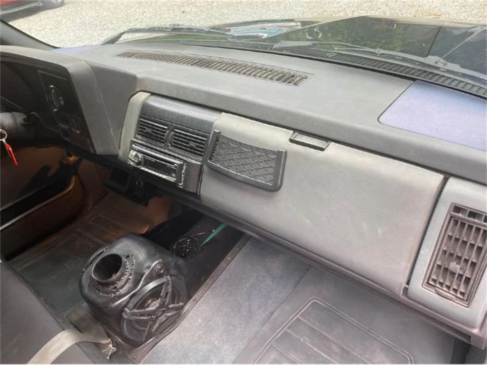 1989 Chevrolet Silverado - Image 13 of 15