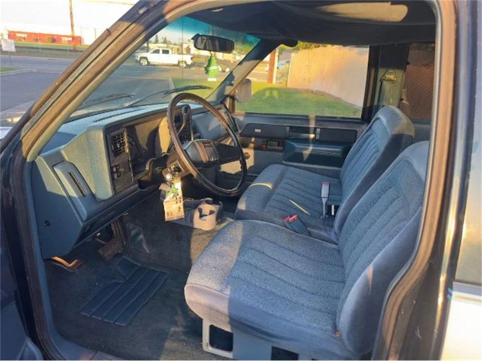 1989 Chevrolet Silverado - Image 9 of 13